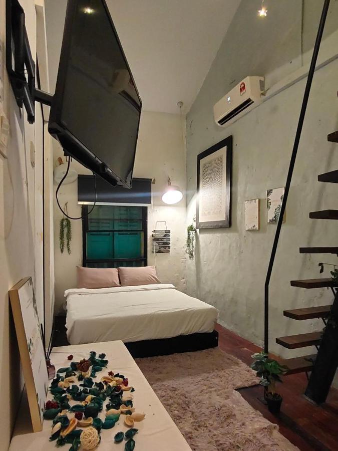 Hotel Lima.Tujoh Kuching Exterior foto