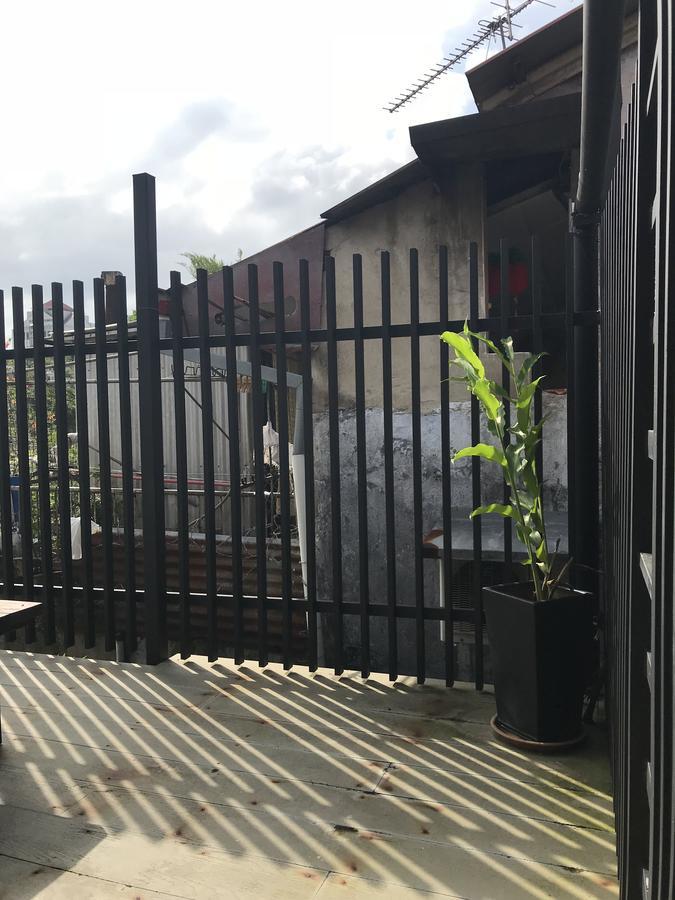 Hotel Lima.Tujoh Kuching Exterior foto